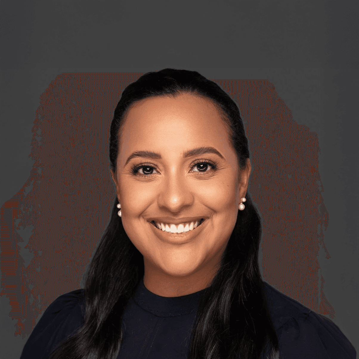 Denisse Salvent headshot